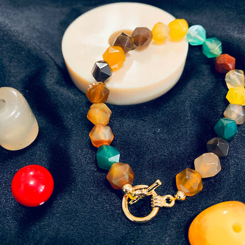 Feng Shui Multiple Crystal beads Energy Production Bracelet (Agate, Random Color)