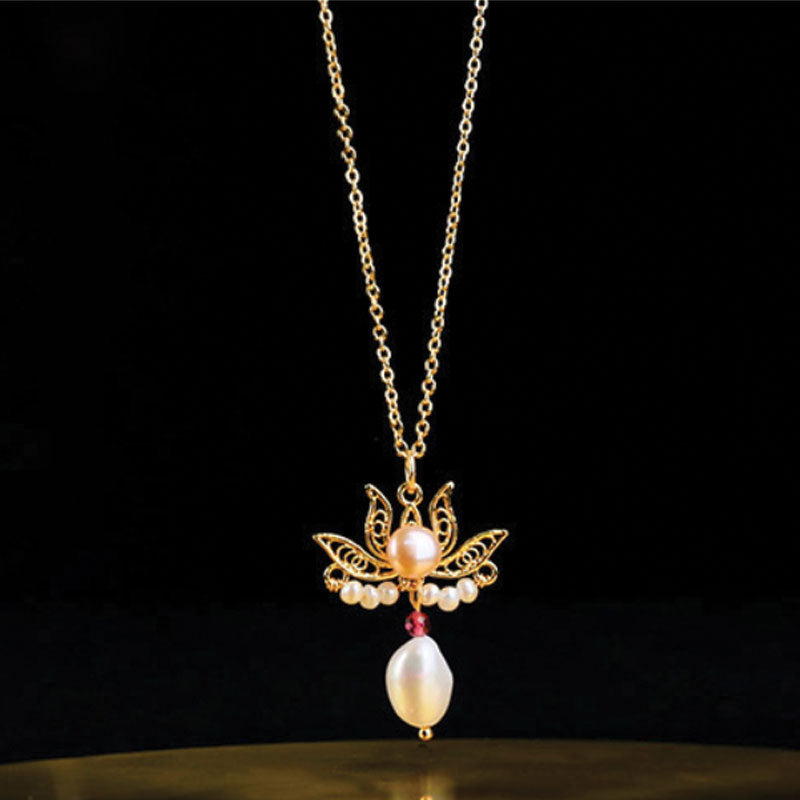 Freshwater Pearl Hollow Lotus Design Clavicle Necklace