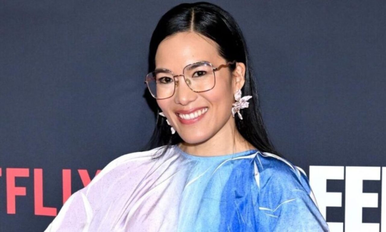 Nikki Hakuta: Shapes Her Voice in the Digital Age